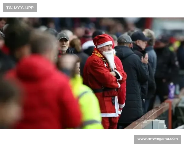 英超圣诞赛程传统，节日足球氛围浓厚